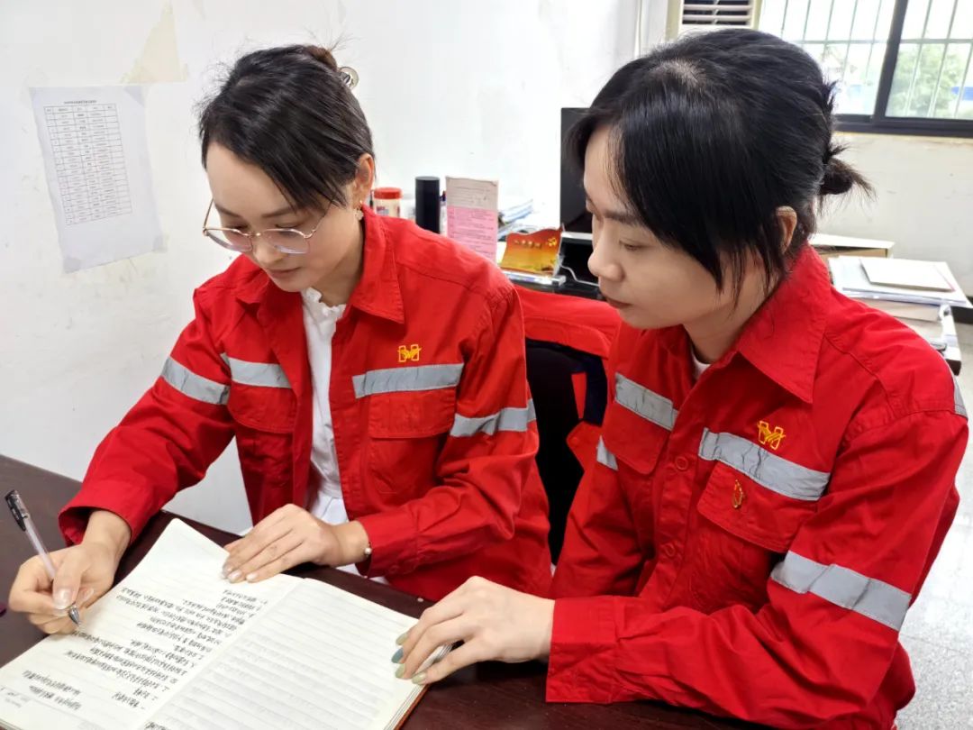 【宜化榜樣】化機(jī)公司李丹：提升素質(zhì)強(qiáng)技能，勇于奉獻(xiàn)顯擔(dān)當(dāng)(圖3)