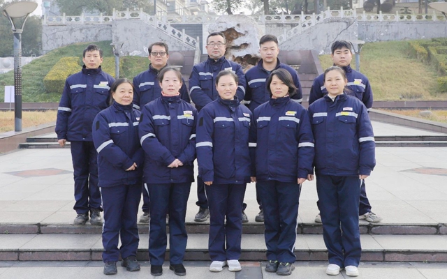 喜報(bào)！全國(guó)表彰，股份公司猇亭片區(qū)電解四班榜上有名！